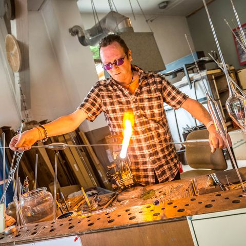 Glasbearbeitung mit Vorführung in der Glashütte Baiersbronn-Buhlbach.