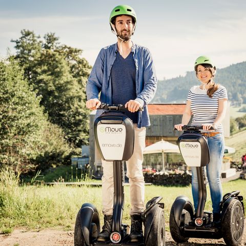 Ein besonderes Erlebnis ist die Segway Tour in Baiersbronn. So kann man lautlos schwebend die Natur genießen.